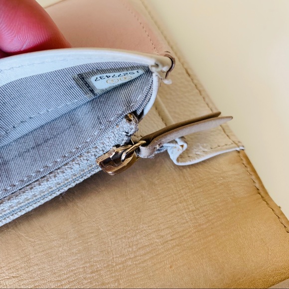 Authentic Chanel Gold Quilted Long Wallet - Picture 6 of 7